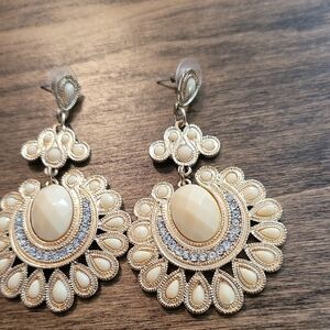 Elegant Cream and Gold Dangle Earrings